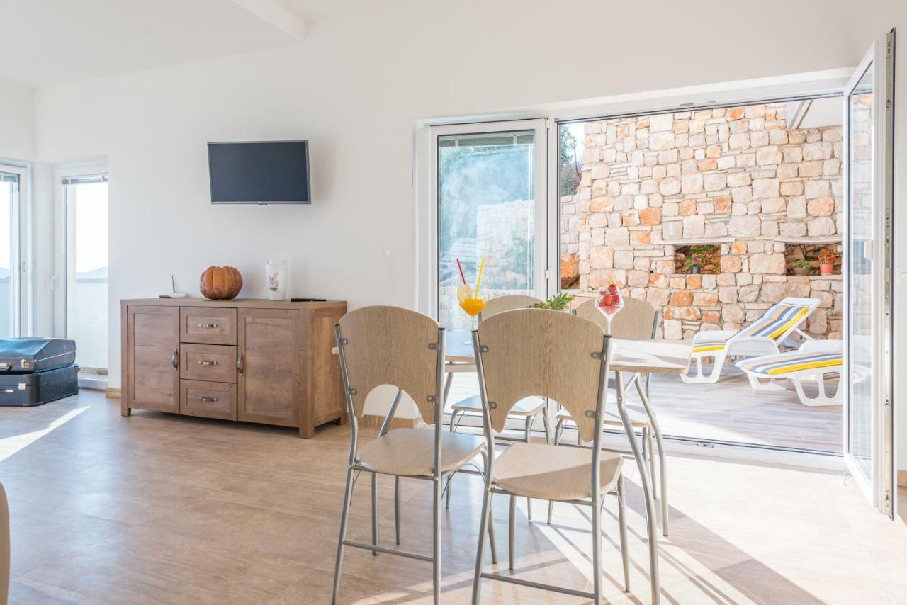 Blue Paradiso Apartment *